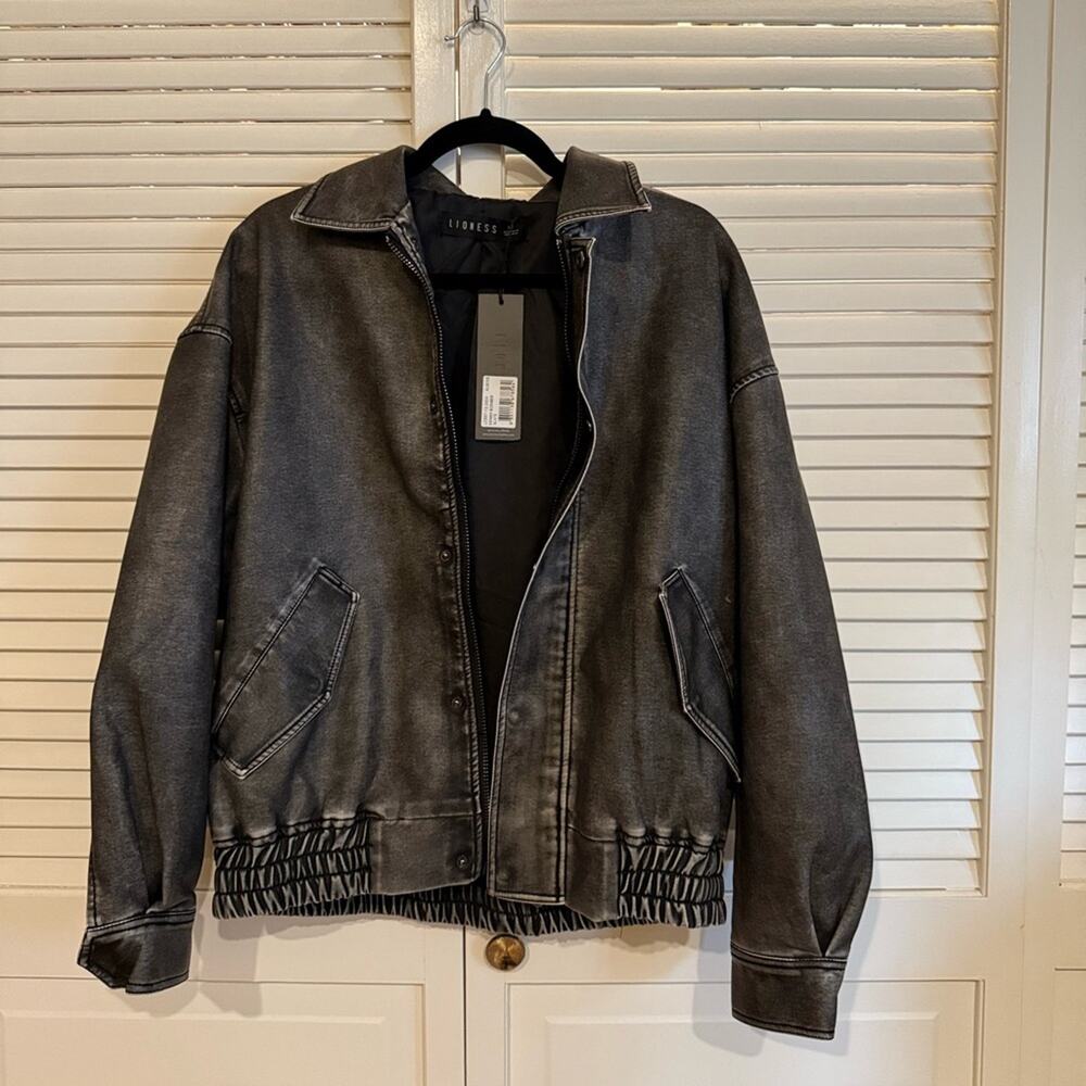 NEW NWT Lioness Kenny Bomber Jacket in Slate XS - Picture 2 of 7